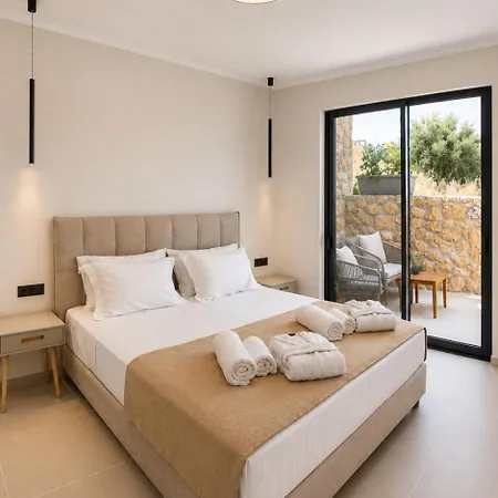 Casa Ma - Contemporary Living Villa Helmáta