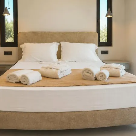 Casa Ma - Contemporary Living * Helmáta