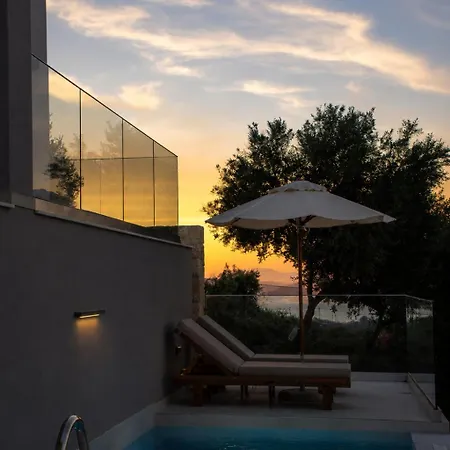 Casa Ma - Contemporary Living Villa Khelmáta