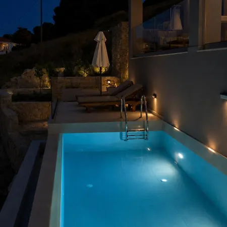 Casa Ma - Contemporary Living * Helmáta